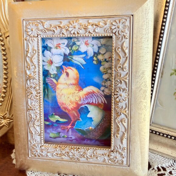 3 Vintage Frames with Easter Pictures - Picture 9 of 14